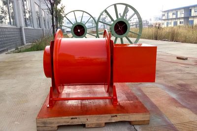 Motorized cable reel for different power cable, low voltage
